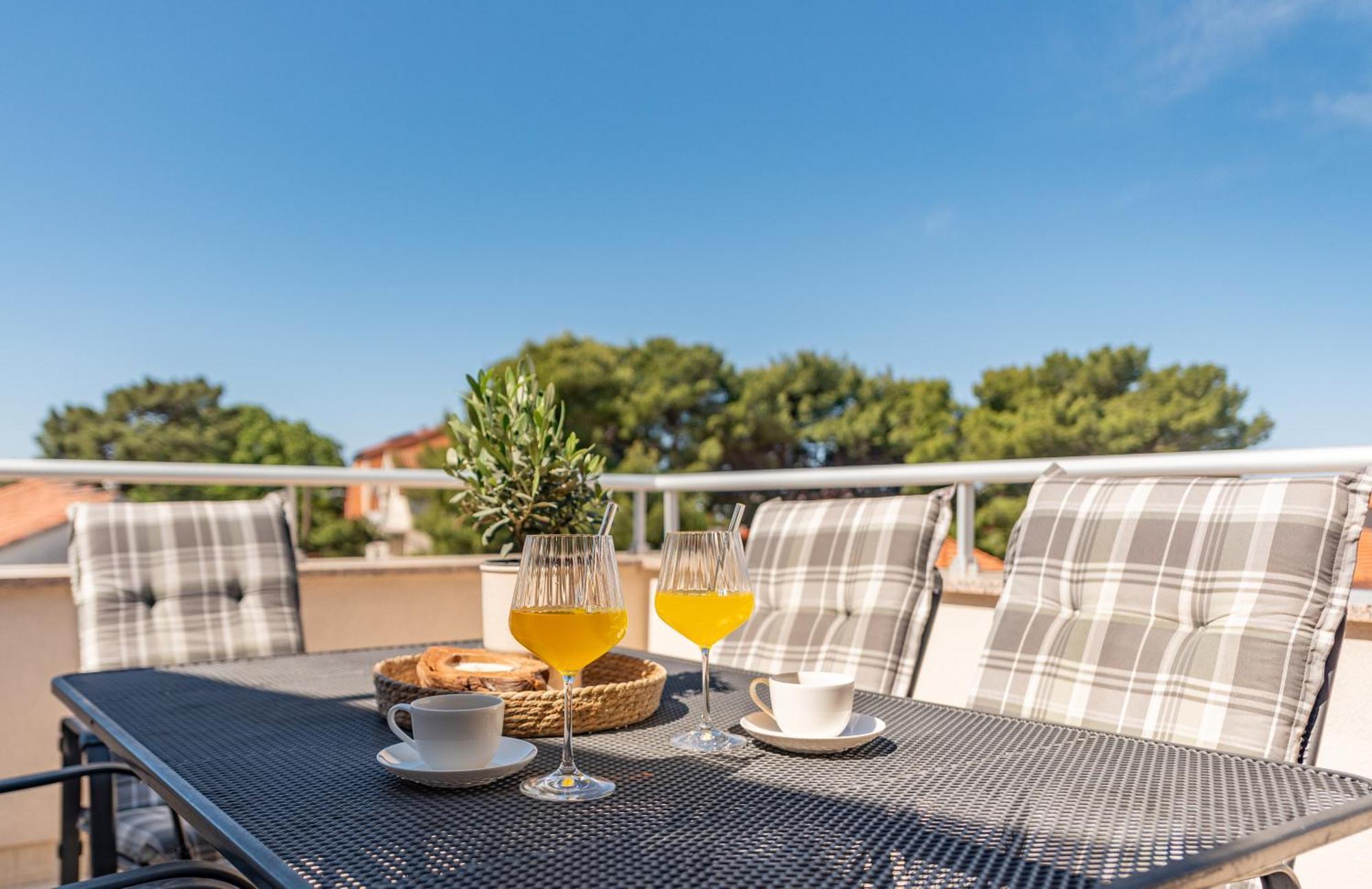 Apartments L&D Biograd Na Moru Zewnętrze zdjęcie