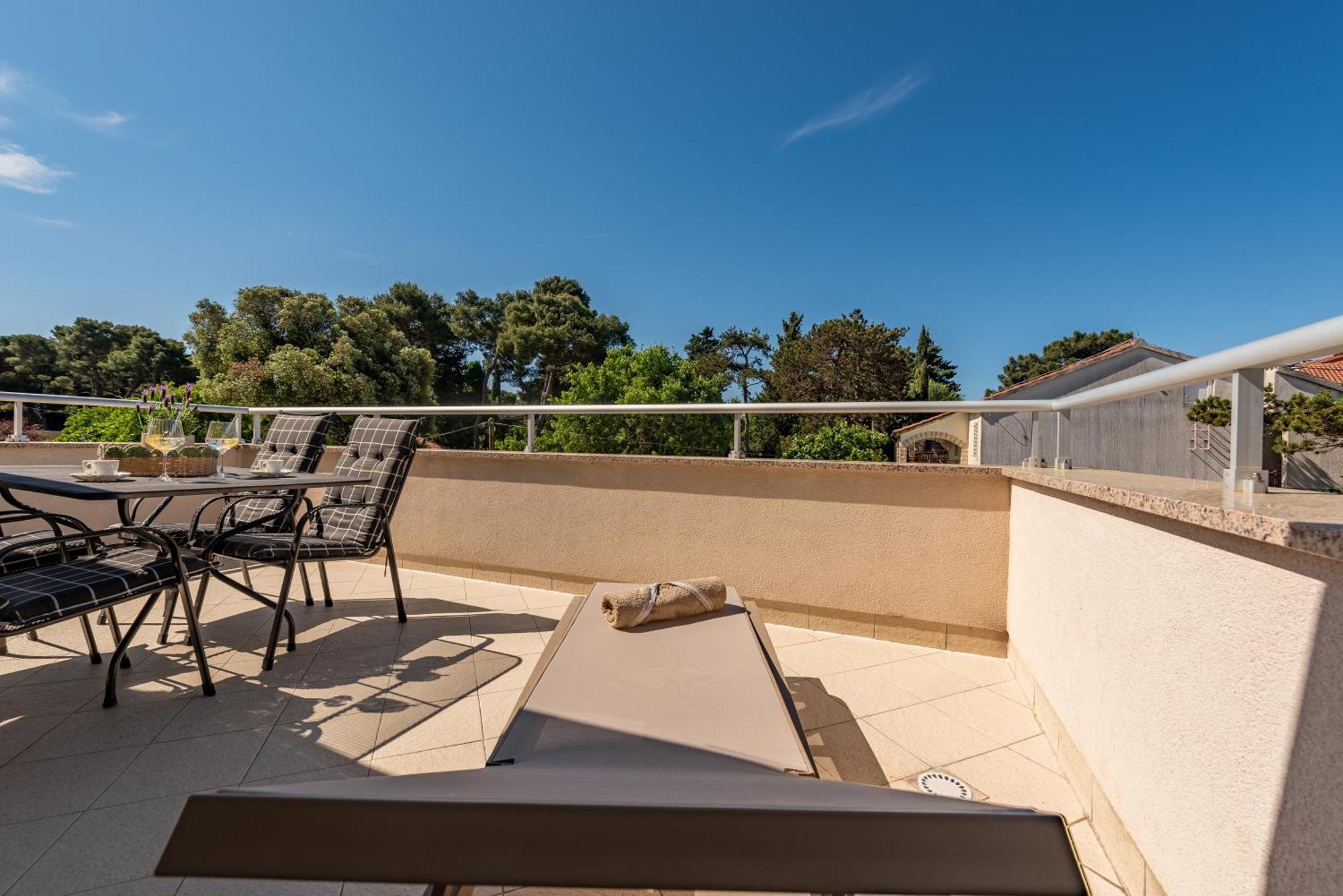 Apartments L&D Biograd Na Moru Zewnętrze zdjęcie